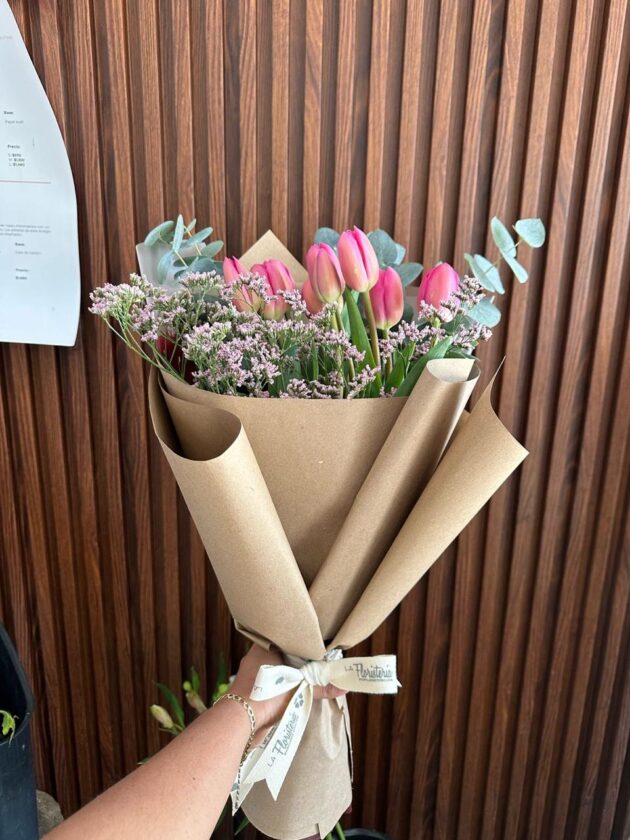 Tulip Wrap 15 Tulipanes